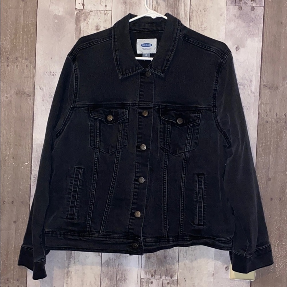 BLACK DENIM JACKET